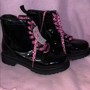 Cherokee black boots